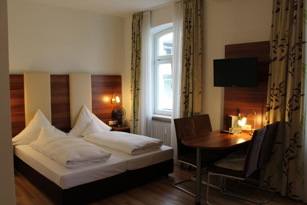 Hotel Am Viktualienmarkt Мюнхен Экстерьер фото